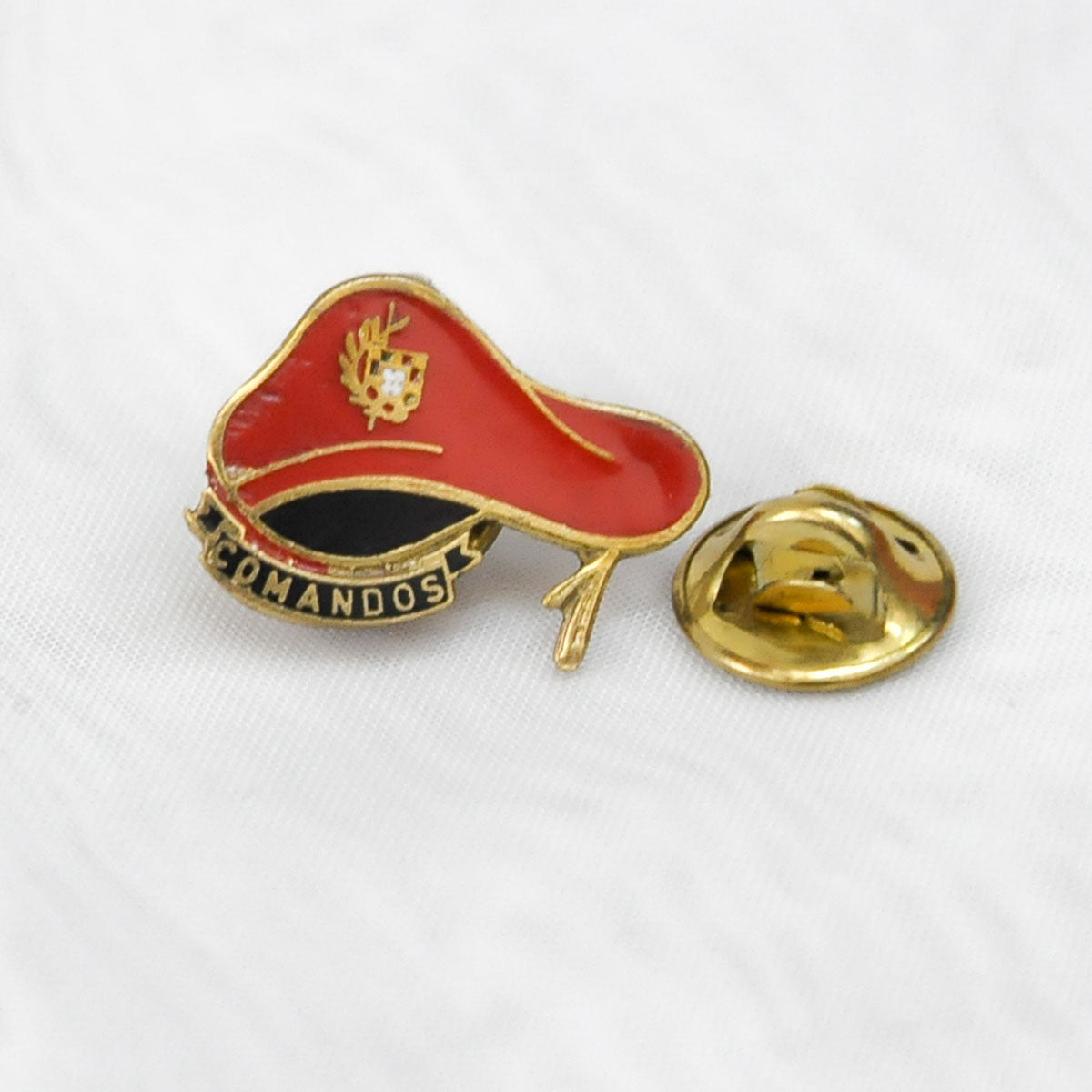 Pin boina Comandos - Trincheira Militar