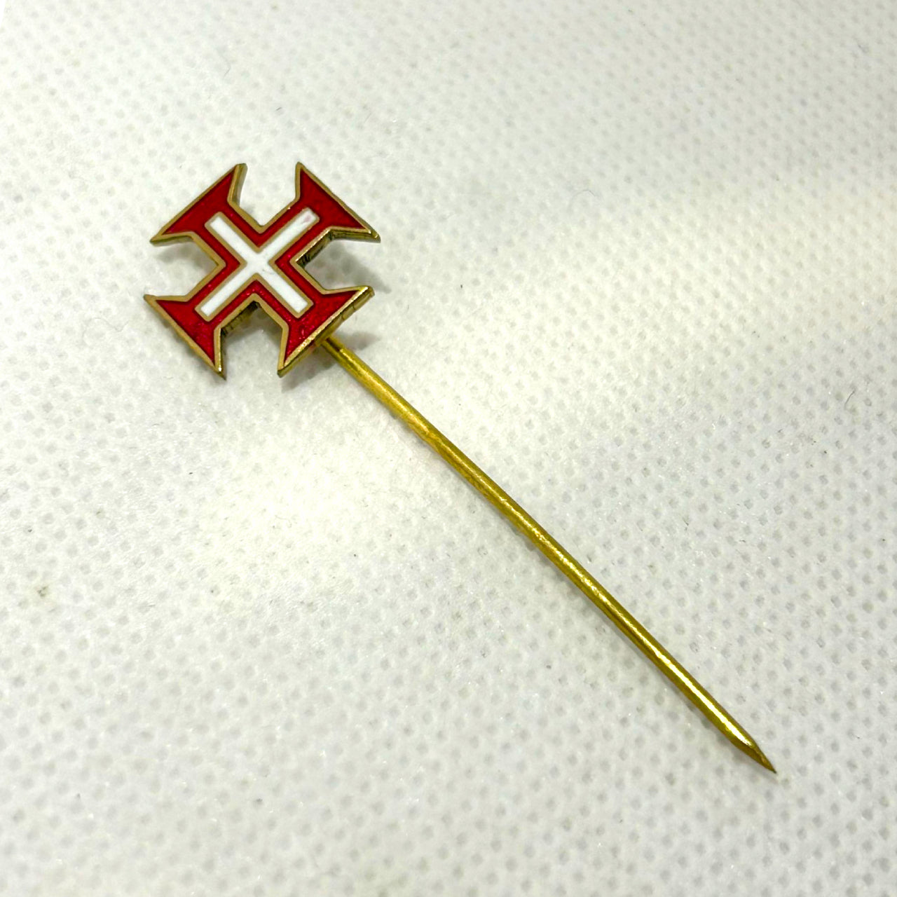 Cross of Christ Lapel Pin