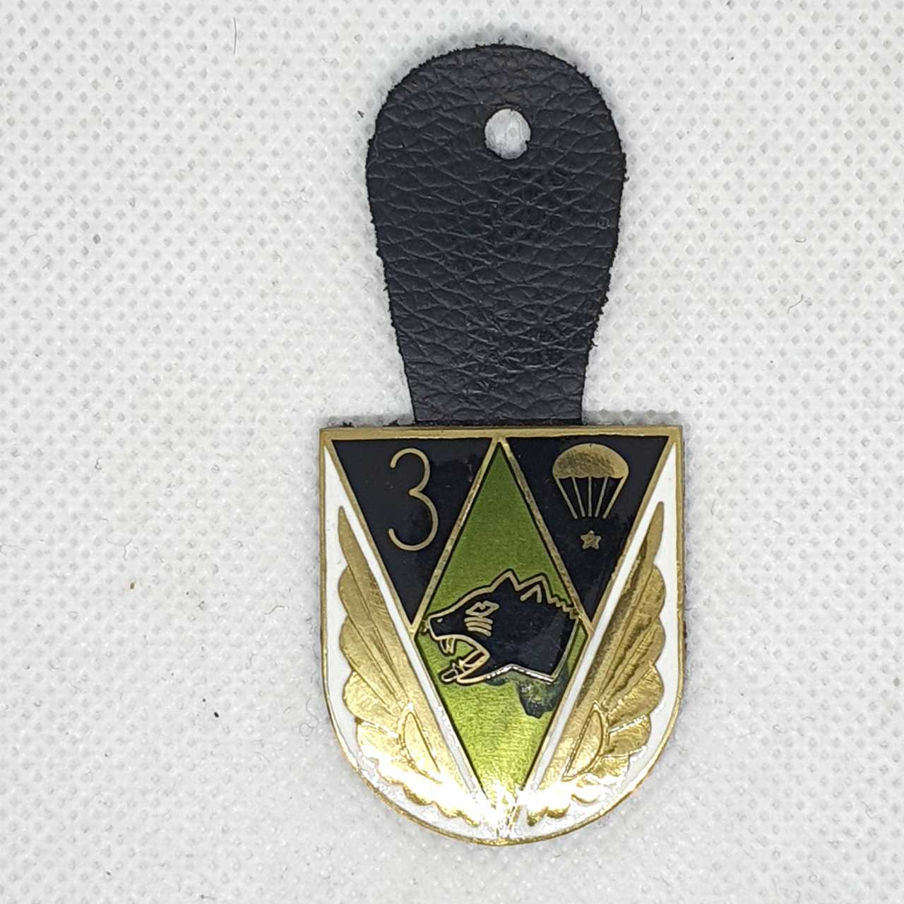 Cracha do BCP 31 – 3ª CCP - Trincheira Militar