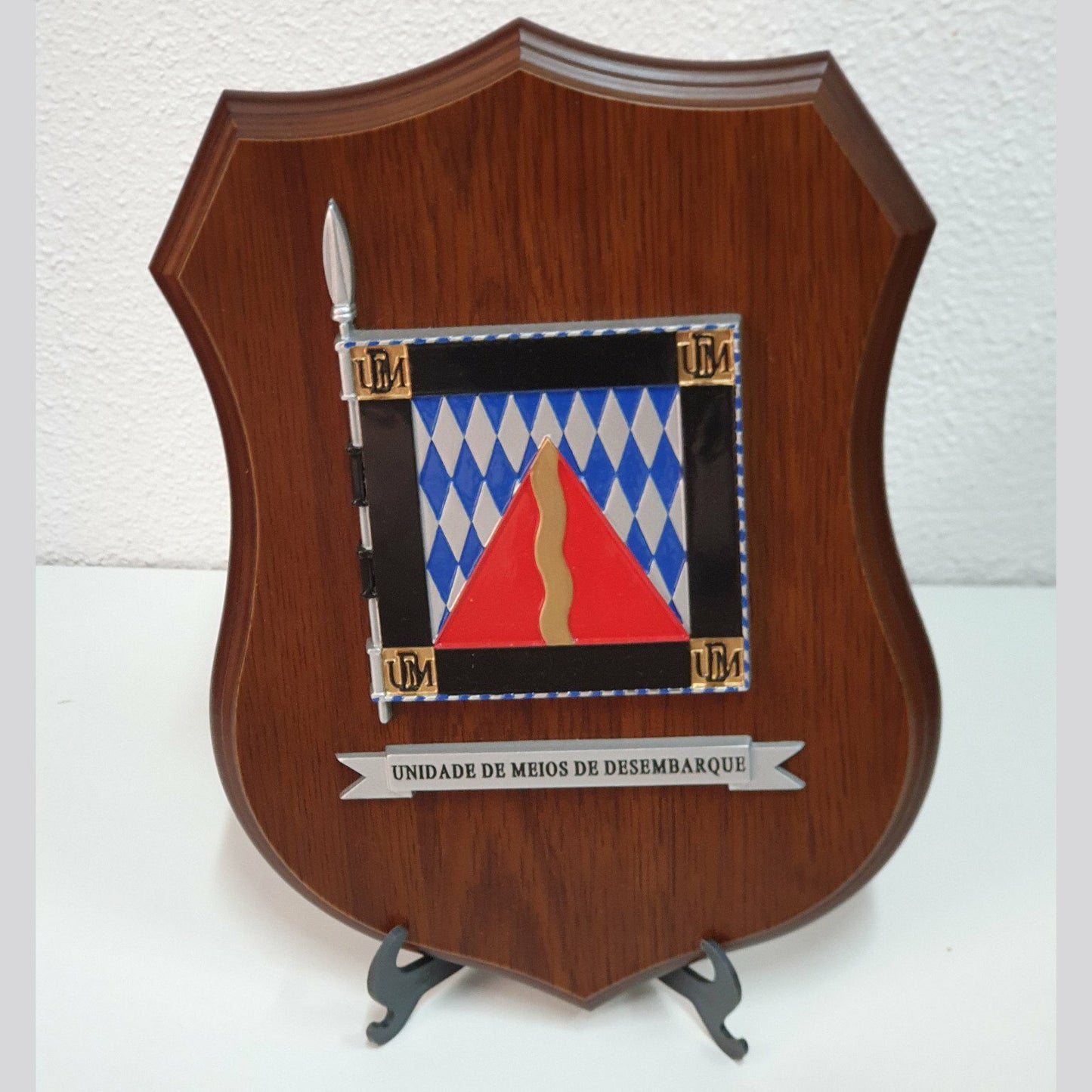 Cresta Oficial da Unidade de Meios de Desembarque - UMD