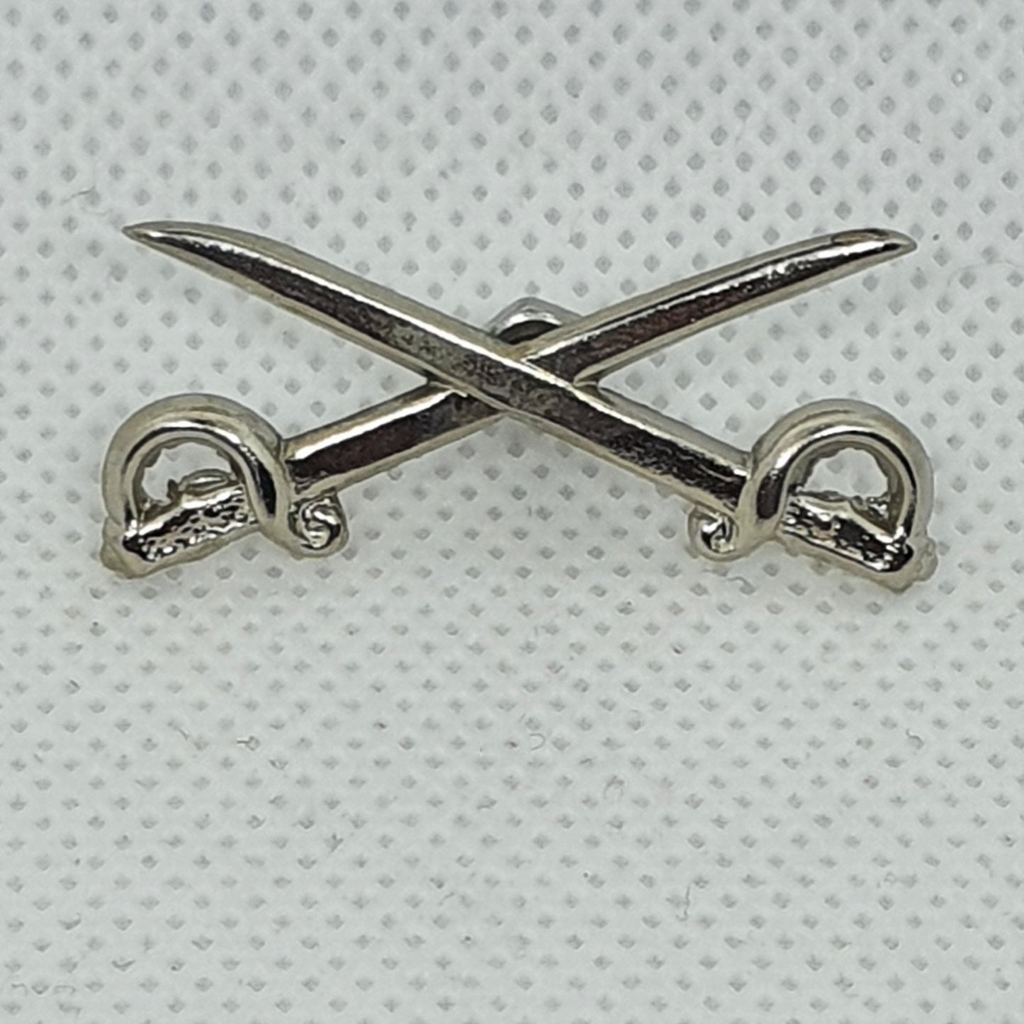 Distintivo de lapela Cavalaria - Trincheira Militar