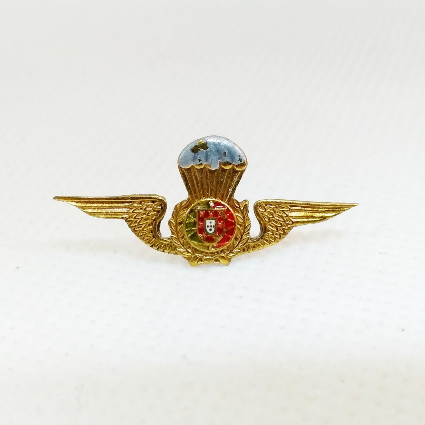 Pin de lapela brevet paraquedista militar - Trincheira Militar