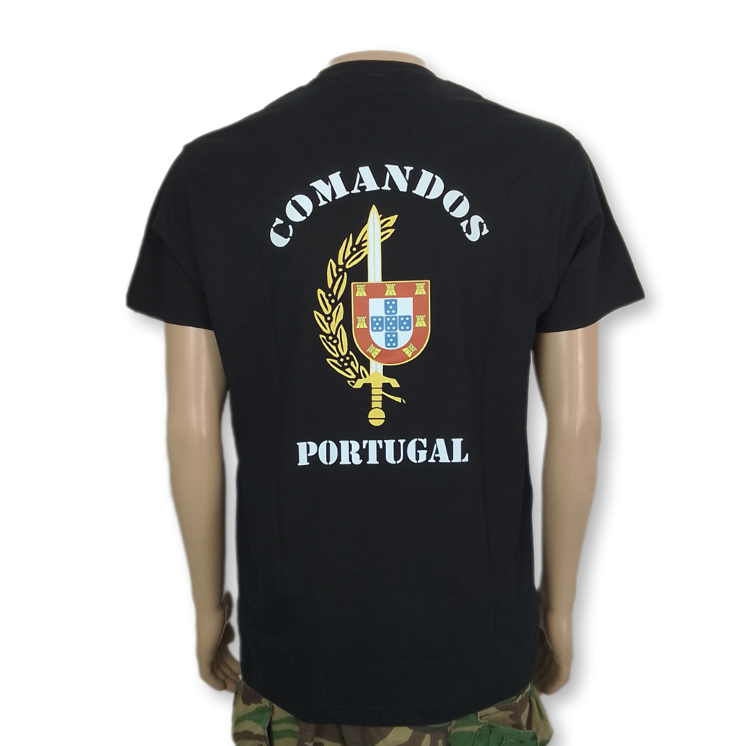 Tshirt Comandos estampada cracha boina