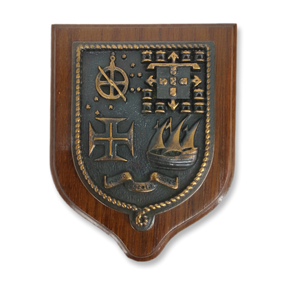 Cresta do Navio Escola  "NE Sagres"