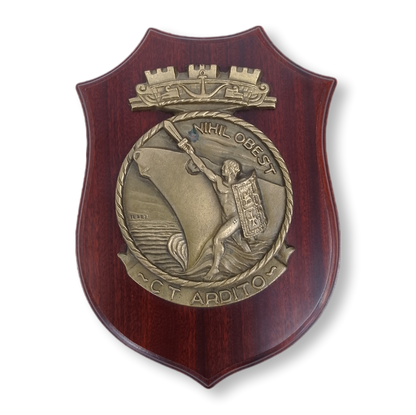 Cresta do Contratorpedeiro Ardito (D550) da Marinha Italiana