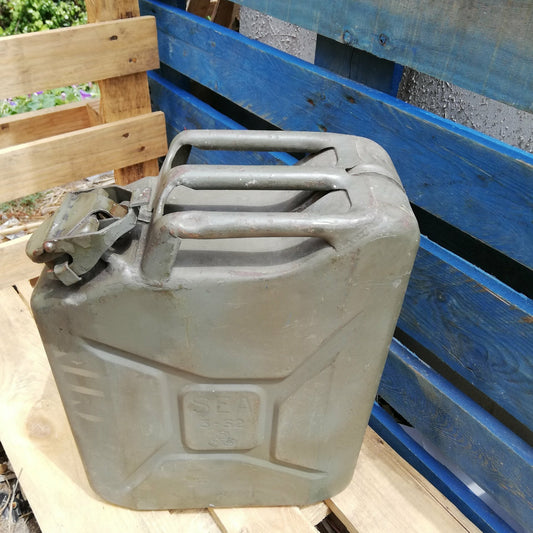 20 liter jerrycan