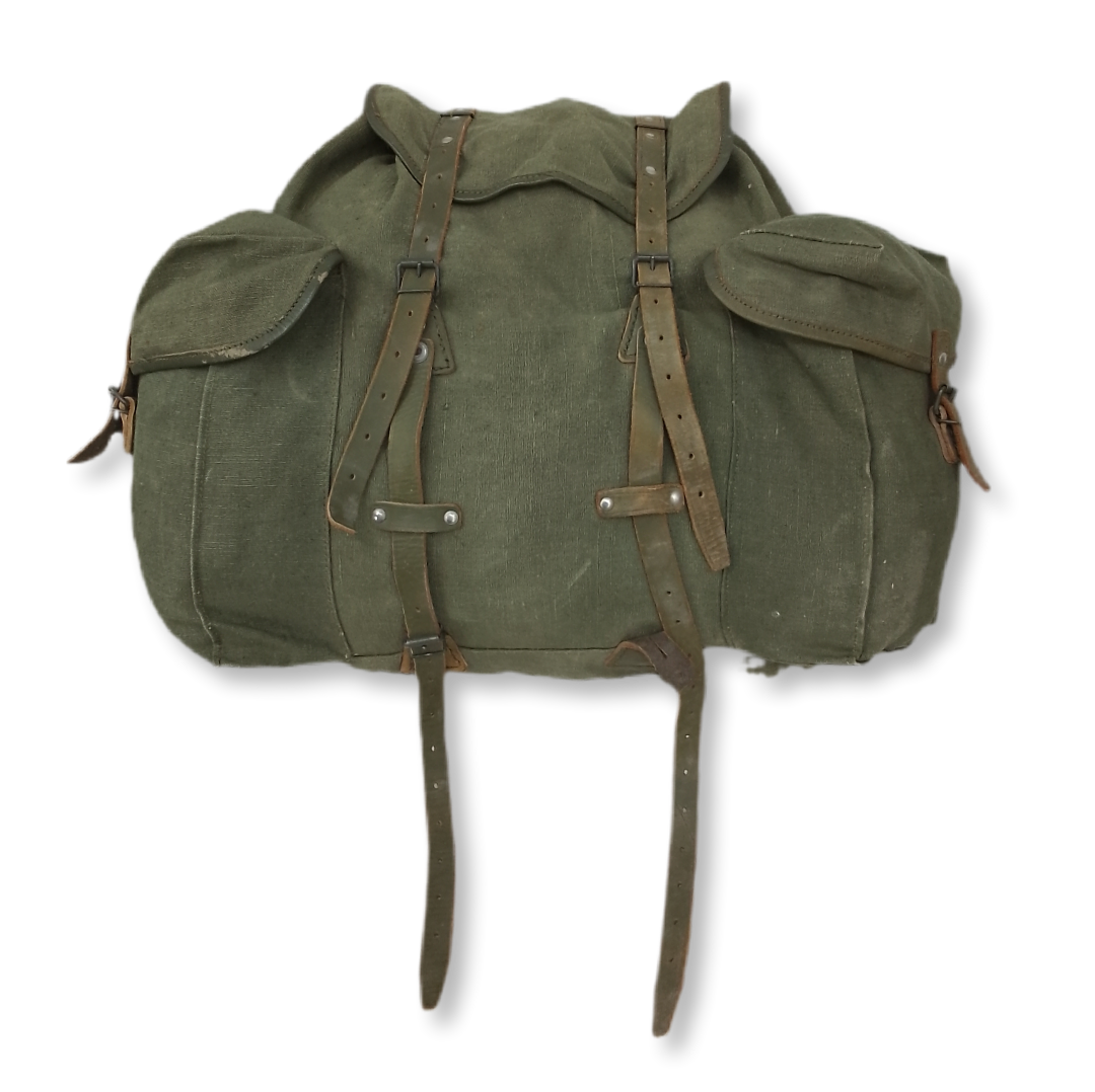Mochila vintage original dos caçadores alpinos, vista frontal