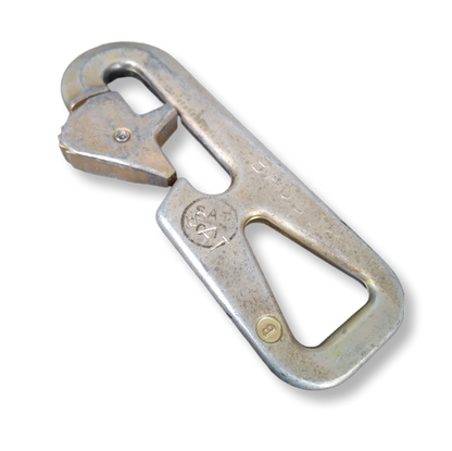 Mosquetão de paraquedismo francês