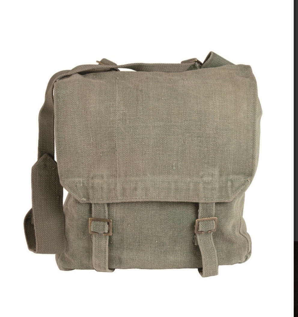 Green canvas shoulder bag/Musette