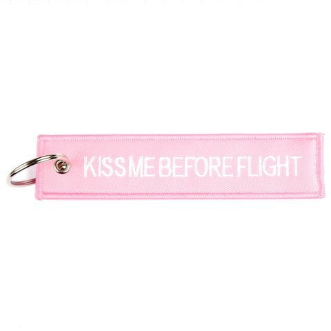 Kiss me before flight keychain