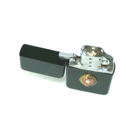 Controles del encendedor Zippo negro