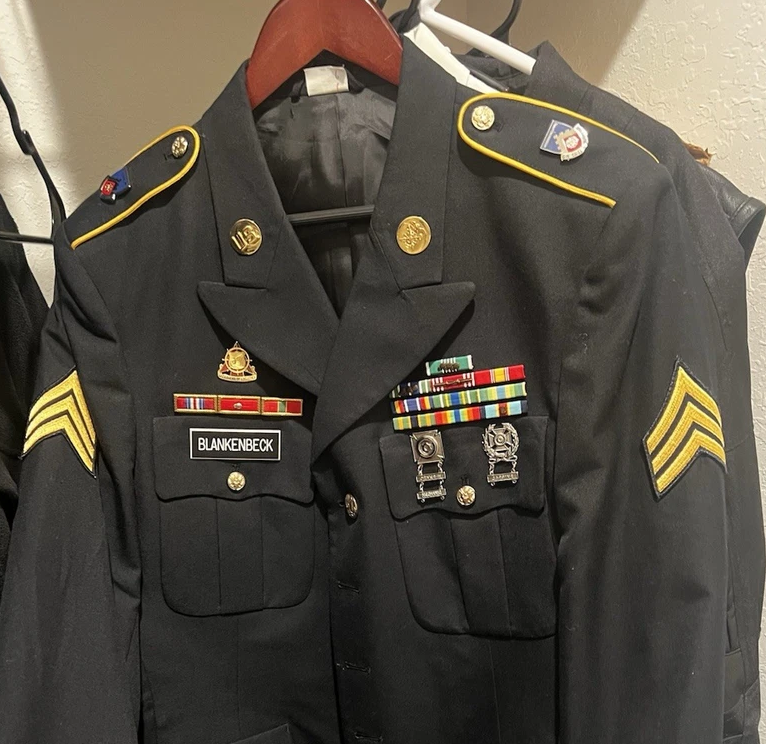 Distintivo / Pin Vintage, do Exercito Americano - USA