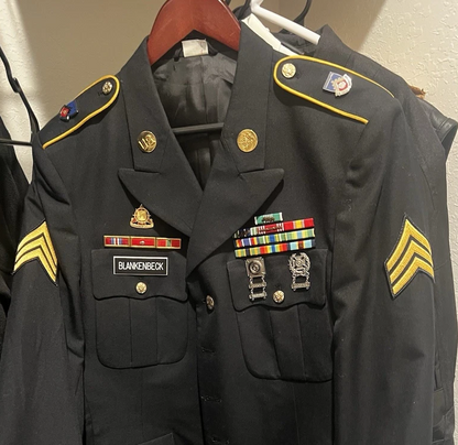 Distintivo / Pin Vintage, do Exercito Americano - USA