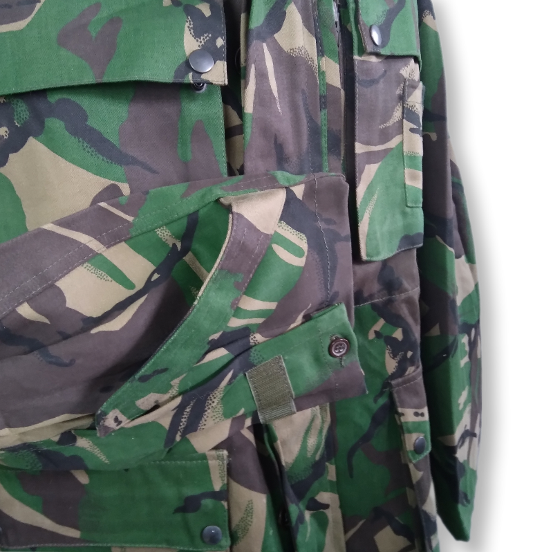 Dolmen de camuflaje uniforme de Timor