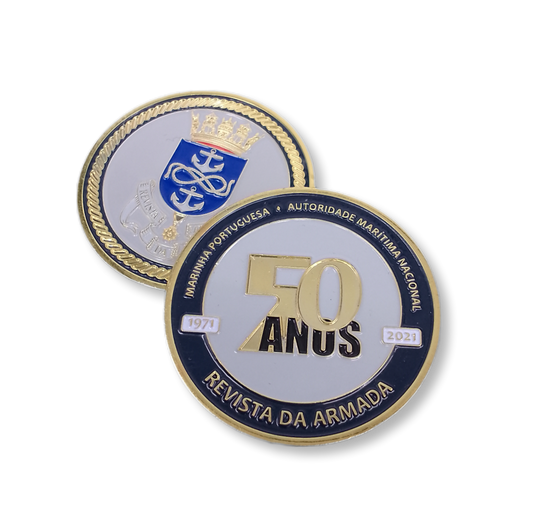 Medalha / Moeda comemorativa dos 50 anos da Revista da Armada