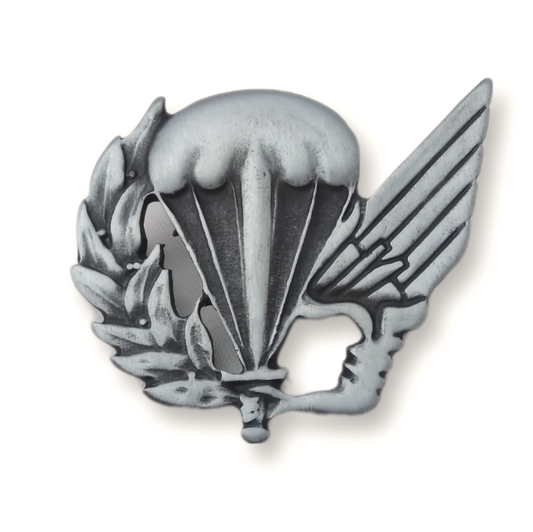 Paratrooper Beret Badge in ZAMAK