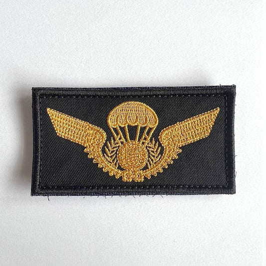 Distinctive patch for parachuting course Pt