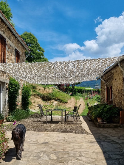 Reinforced camouflage net